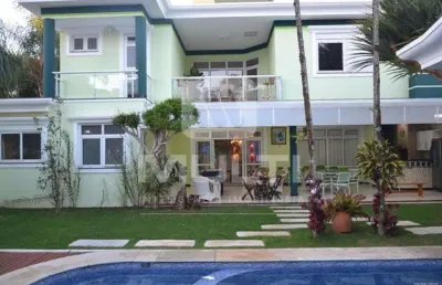 Casa em condomínio fechado com 5 quartos para alugar no Jardim Karaíba, Uberlândia 
