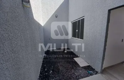 Casa comercial para alugar no Santa Mônica, Uberlândia 