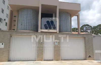 Casa com 4 quartos para alugar no Vigilato Pereira, Uberlândia 