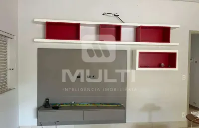 Casa com 6 quartos para alugar no Centro, Uberlândia 