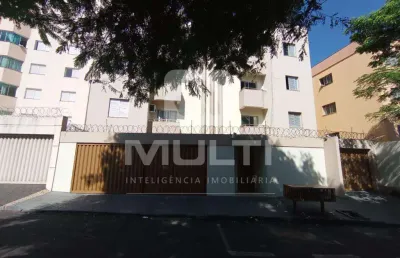 Apartamento com 2 quartos para alugar no Jardim Finotti, Uberlândia 