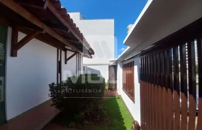 Casa comercial para alugar no Martins, Uberlândia 