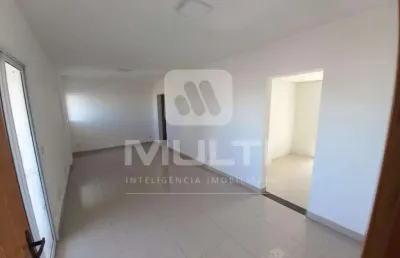 Apartamento com 3 quartos para alugar no Tubalina, Uberlândia 