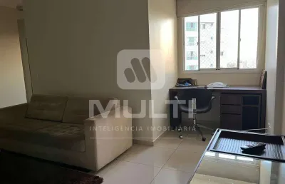Cobertura com 3 quartos para alugar no Santa Mônica, Uberlândia 