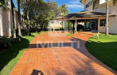 Casa com 4 quartos para alugar no Morada da Colina, Uberlândia 