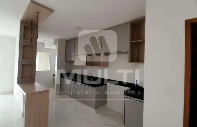 Apartamento com 3 quartos para alugar no Santa Mônica, Uberlândia 