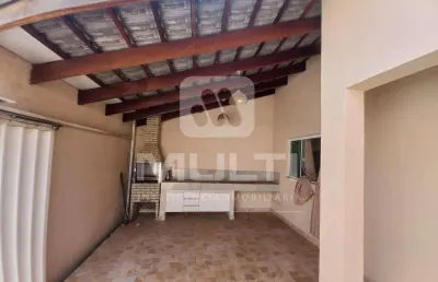 Casa com 3 quartos para alugar no Jardim Patrícia, Uberlândia 