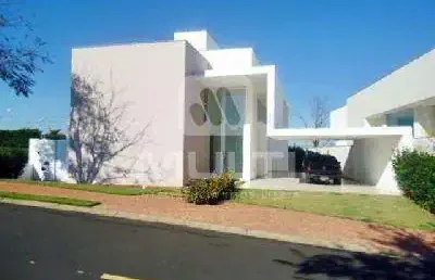 Casa em condomínio fechado com 3 quartos para alugar no Morada da Colina, Uberlândia 
