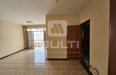 Apartamento com 3 quartos para alugar em Saraiva, Uberlândia 