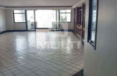 Apartamento com 4 quartos para alugar no Martins, Uberlândia 