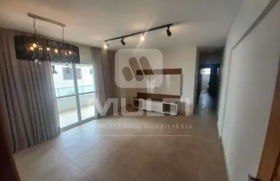 Apartamento com 3 quartos para alugar no Copacabana, Uberlândia 