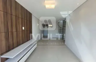 Cobertura com 3 quartos para alugar no Copacabana, Uberlândia 