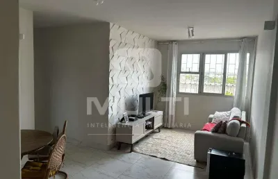 Apartamento com 3 quartos para alugar no Jardim Ozanan, Uberlândia 