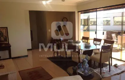 Cobertura com 4 quartos à venda no Morada da Colina, Uberlândia 