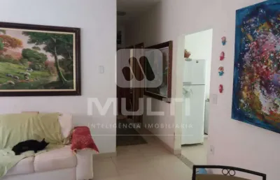 Casa com 3 quartos à venda no Jardim Holanda, Uberlândia 