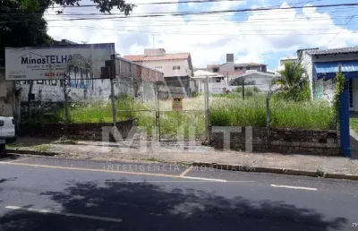 Terreno comercial à venda no Tabajaras, Uberlândia 