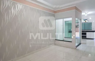 Casa com 2 quartos à venda no Jardim Patrícia, Uberlândia 