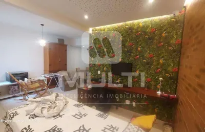 Casa em condomínio fechado com 3 quartos à venda no Tubalina, Uberlândia 