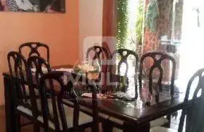 Casa comercial à venda no Umuarama, Uberlândia 