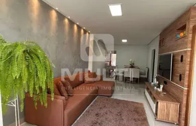 Casa com 3 quartos à venda em Laranjeiras, Uberlândia 