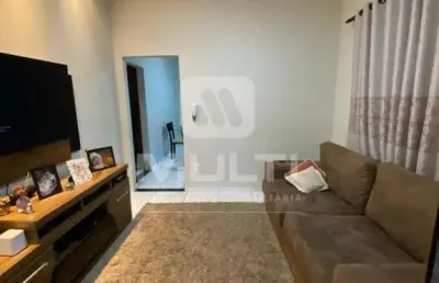 Casa com 3 quartos à venda em Laranjeiras, Uberlândia 