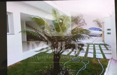 Casa com 5 quartos à venda no Altamira, Uberlândia 