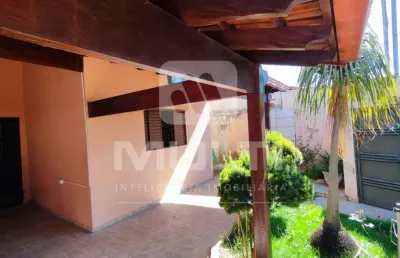 Casa com 4 quartos à venda no Jardim Holanda, Uberlândia 