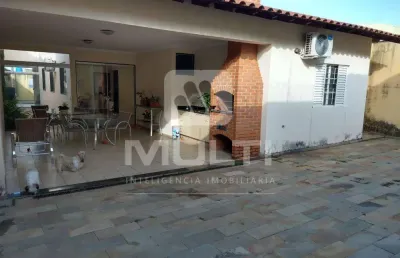 Casa com 3 quartos à venda no Vigilato Pereira, Uberlândia 