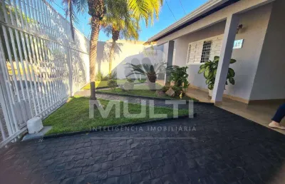 Casa com 1 quarto à venda na Cidade Jardim, Uberlândia 