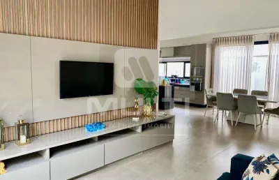 Casa em condomínio fechado com 3 quartos à venda em Laranjeiras, Uberlândia 