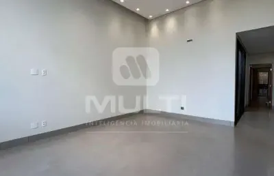 Casa em condomínio fechado com 3 quartos à venda no Alto Umuarama, Uberlândia 