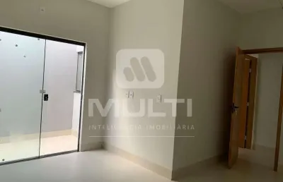 Casa com 3 quartos à venda no Novo Mundo, Uberlândia 