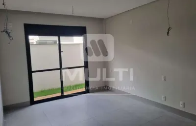Casa em condomínio fechado com 3 quartos à venda em Laranjeiras, Uberlândia 