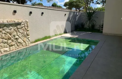 Casa em condomínio fechado com 4 quartos à venda em Laranjeiras, Uberlândia 
