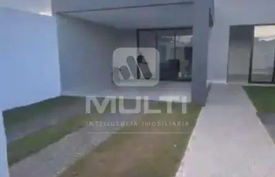 Casa com 3 quartos à venda no Novo Mundo, Uberlândia 