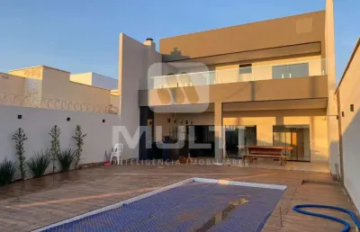 Casa com 4 quartos à venda no Shopping Park, Uberlândia 