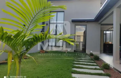 Casa com 3 quartos à venda no Jardim Europa, Uberlândia 