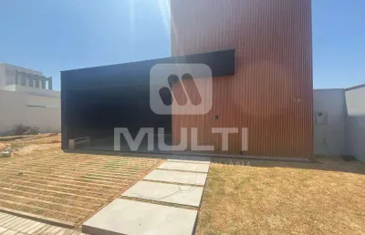 Casa em condomínio fechado com 4 quartos à venda em Laranjeiras, Uberlândia 