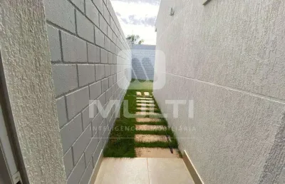 Casa em condomínio fechado com 3 quartos à venda em Laranjeiras, Uberlândia 