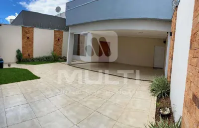 Casa com 3 quartos à venda no Novo Mundo, Uberlândia 