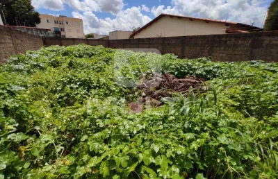 Terreno comercial à venda em Saraiva, Uberlândia 