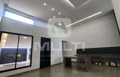 Casa com 2 quartos à venda na Cidade Jardim, Uberlândia 