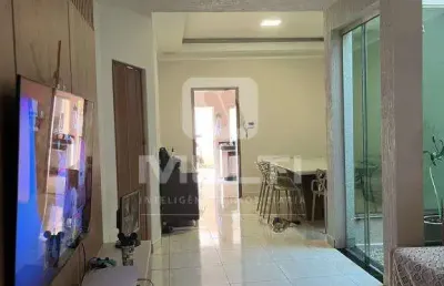 Casa com 3 quartos à venda no Jardim Inconfidência, Uberlândia 