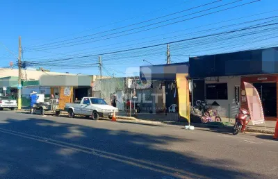Casa comercial à venda no Tibery, Uberlândia 