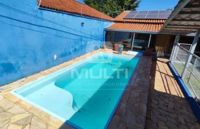 Casa com 3 quartos à venda na Vila Póvoa, Uberlândia 