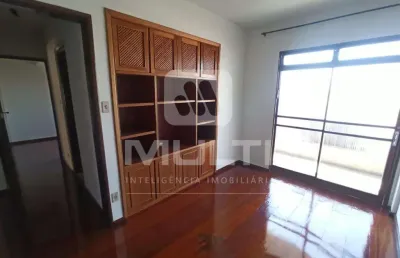 Apartamento com 3 quartos à venda no Osvaldo Rezende, Uberlândia 