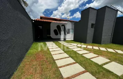 Casa com 3 quartos à venda no Jardim Europa, Uberlândia 