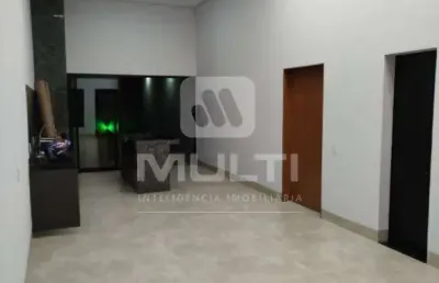 Casa com 3 quartos à venda no Aclimação, Uberlândia 