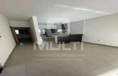 Casa com 3 quartos à venda no Novo Mundo, Uberlândia 