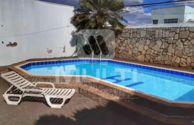 Casa com 4 quartos à venda no Brasil, Uberlândia 